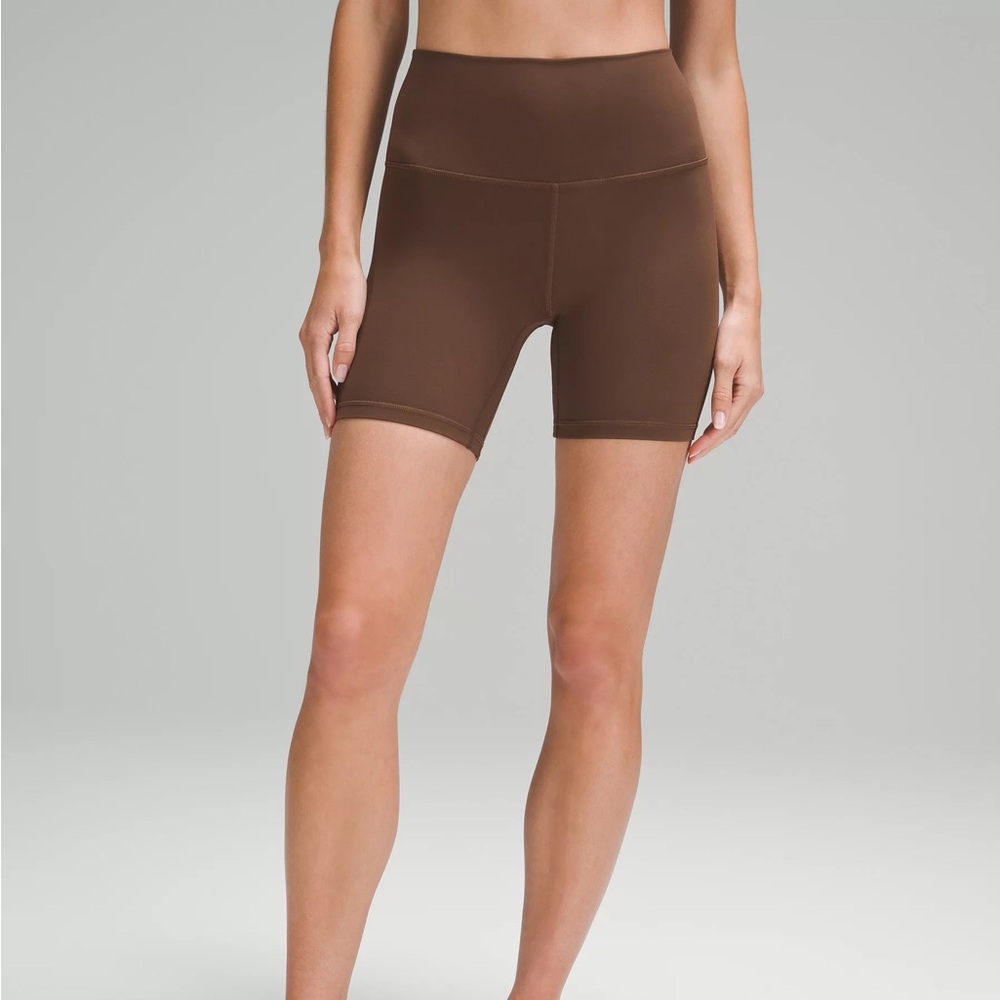 Lululemon Align High Rise Short 6’ in Java